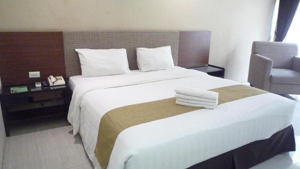 New Grand Park Hotel 泗水 外观 照片
