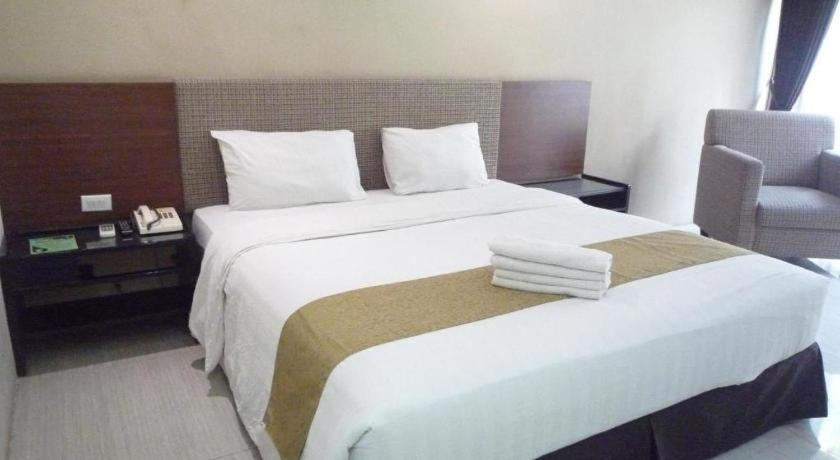 New Grand Park Hotel 泗水 外观 照片