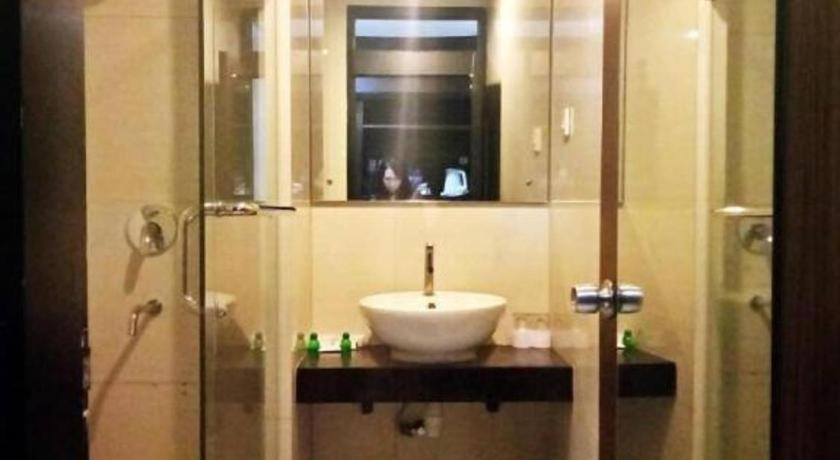 New Grand Park Hotel 泗水 外观 照片