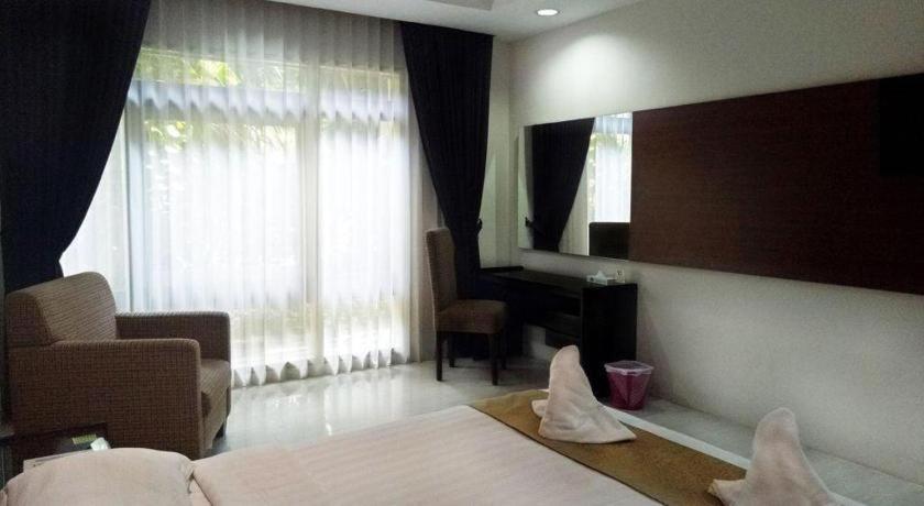 New Grand Park Hotel 泗水 外观 照片