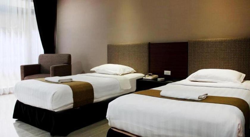 New Grand Park Hotel 泗水 外观 照片