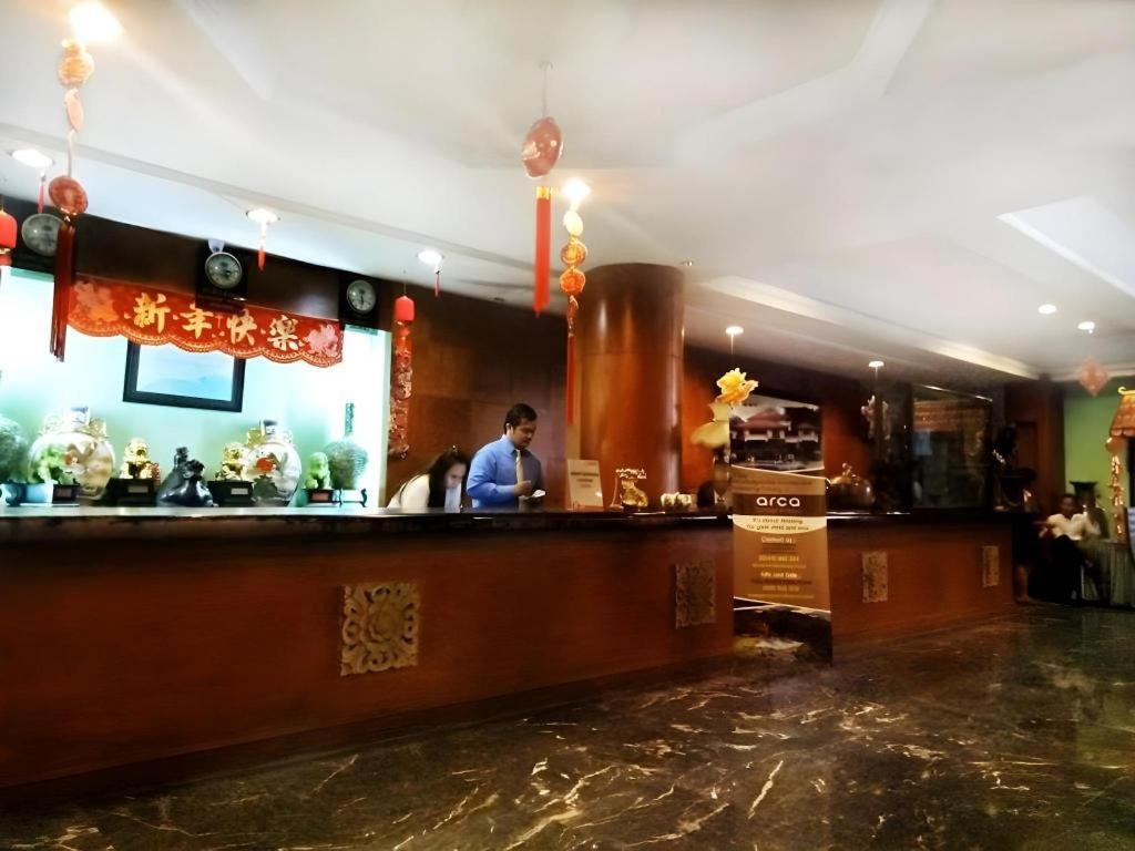 New Grand Park Hotel 泗水 外观 照片